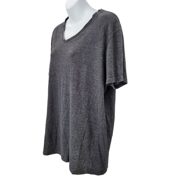 3/$20 Plain Grey Top Tee T-shirt Size: Large - Picture 2 of 5
